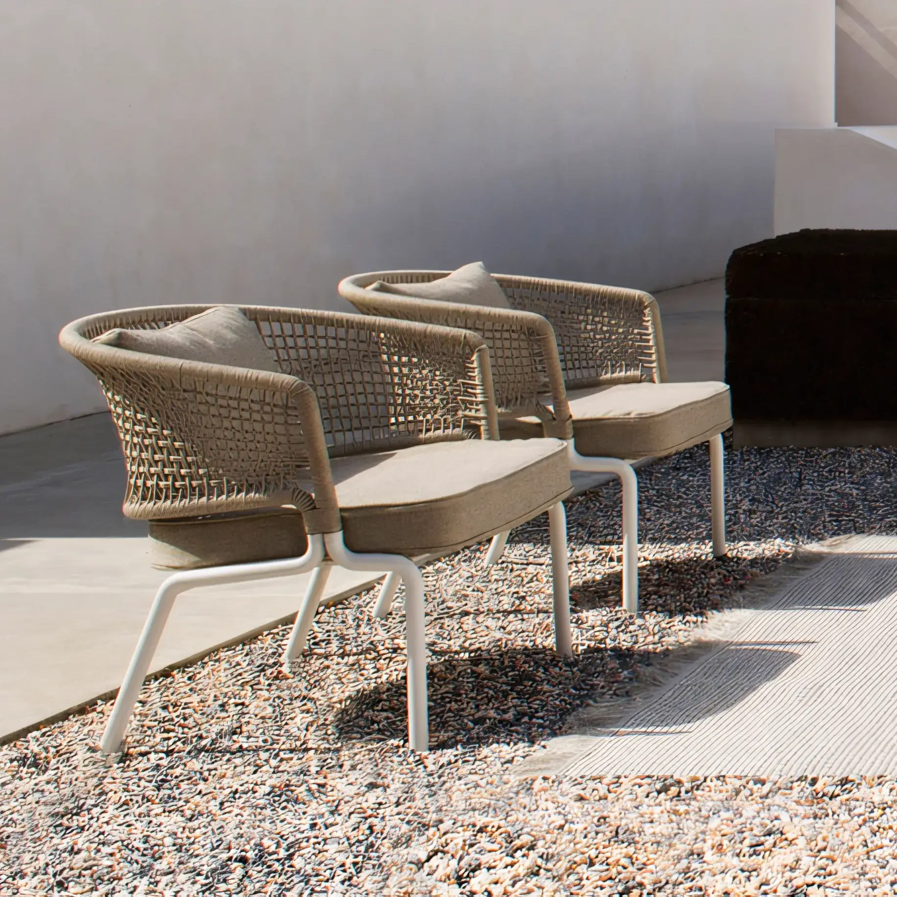 Luxury All-Weather Rope Woven Outdoor Lounge Chair | Powder Coated Aluminum Frame - Image 3